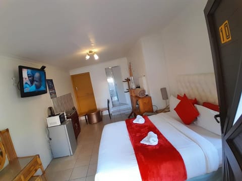 Neo & Ruks Guest Houses Boston Belleville Bed and Breakfast in Cape Town