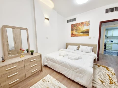 Harf Hosn43 1BHK Abu Dhabi Corniche Beach Apartment in Abu Dhabi