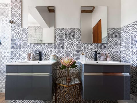 Franschhoek Farm Cottages Bed and Breakfast in Franschhoek