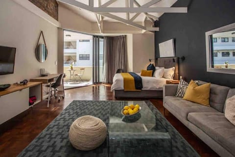 Blue Beach Studio close to sea in Sea Point 45BW Apartment in Sea Point