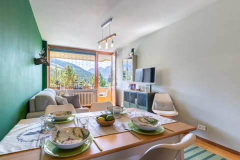 Hostdomus - Quadrifoglio Suite Apartment in Sestriere