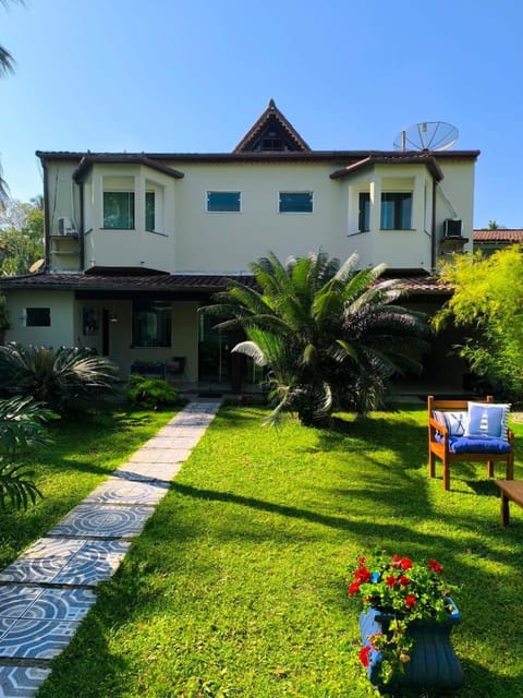 Farol dos Coqueiros Bed and Breakfast in Angra dos Reis