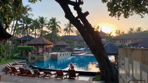 Pool view, Swimming pool