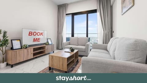 Free housekeeping visits during your stay - StayShort - Jebel Ali Sleeps 2 with a Beautiful Swimming Pool Apartment in Dubai