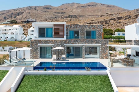 Day, Natural landscape, Balcony/Terrace, Mountain view, Pool view, Swimming pool, sunbed