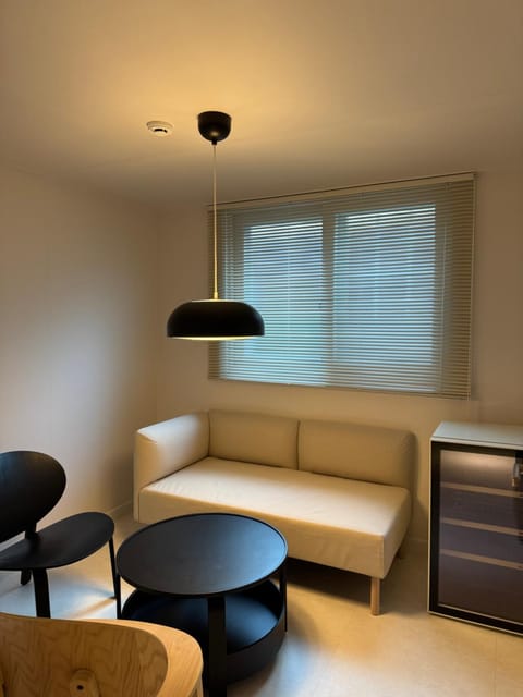 Lounge or bar, Seating area