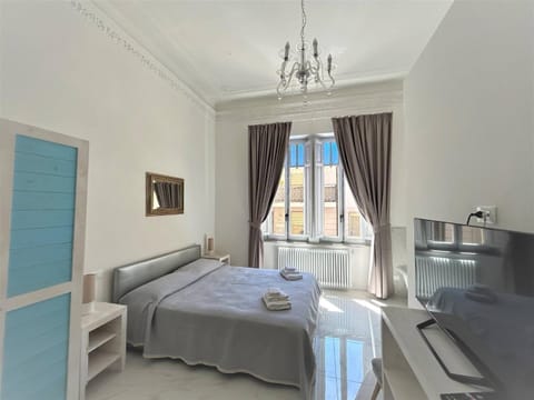 Bed, Decorative detail, Bedroom