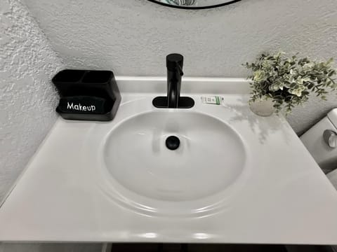 Relaxing 3BR Home Near Orlando Downtown & Parks House in Eatonville