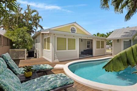 Rooster Doodle Do - Midtown Family Retreat House in Key West