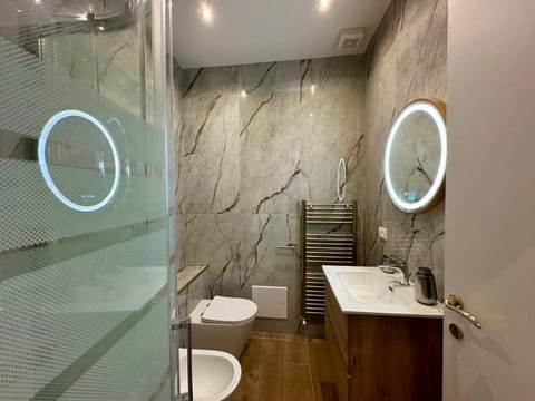 Valverde Apartments and Room Apartment in Verona