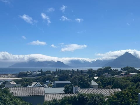 Balcony/Terrace, Mountain view, Sea view