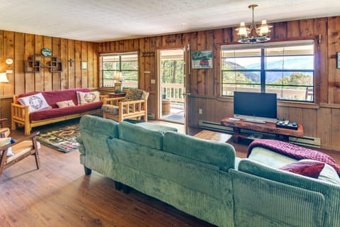 Beautiful Cold Mountain Views! Canton Cabin Cabin in East Fork