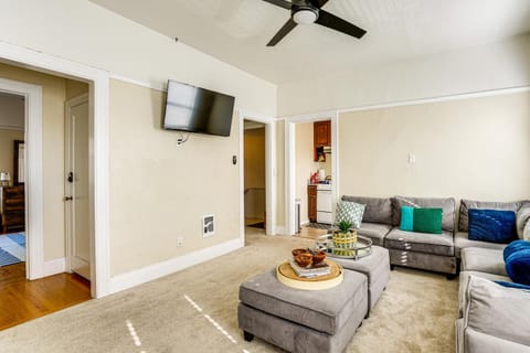 Pet-Friendly Condo Less Than 2 Mi to Alameda Beach! Apartment in Alameda