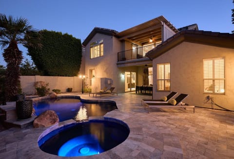 Citrus-Pool & Spa-Walk 2 restaurants, shops & bars House in Paradise Valley