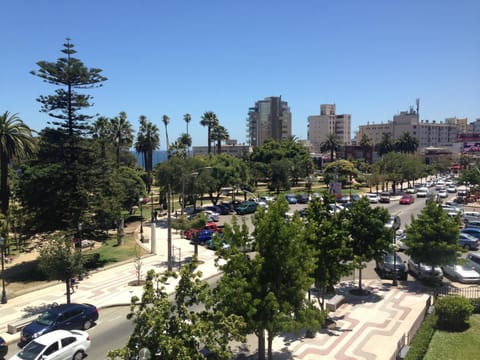 Day, Neighbourhood