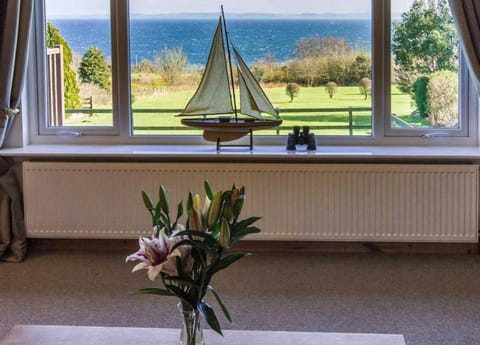 Spacious holiday home with stunning sea views House in England