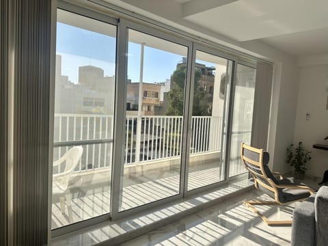 Patio, Day, View (from property/room), Balcony/Terrace, Living room, Seating area