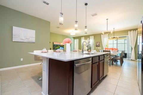 Family Friendly 12Bd w Jacuzzi Veranda Palms 4401 House in Kissimmee