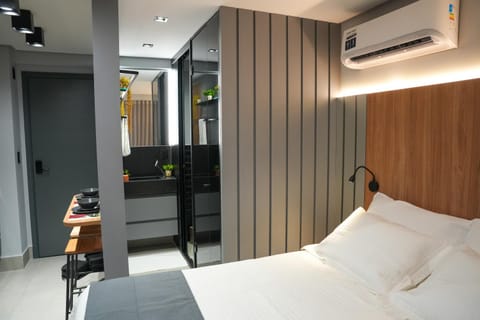Bed, Photo of the whole room, Bedroom, air conditioner
