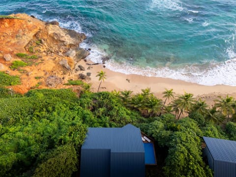 Property building, Natural landscape, Sea view, Swimming pool