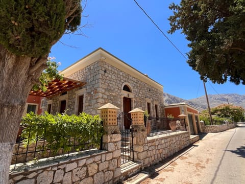 Property building, Street view