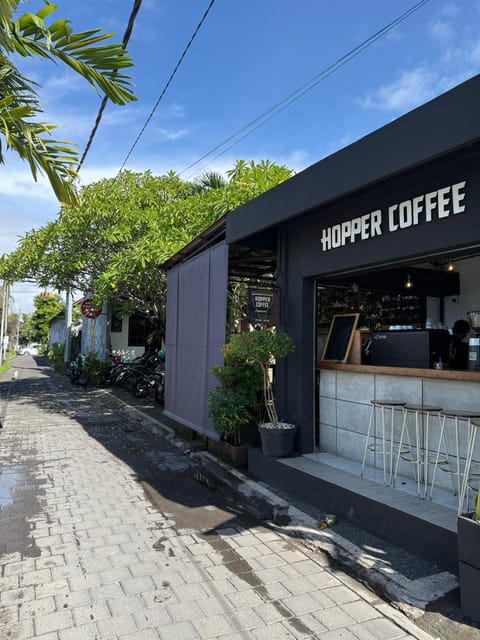 Nyoman Guesthouse Canggu Bed and Breakfast in North Kuta