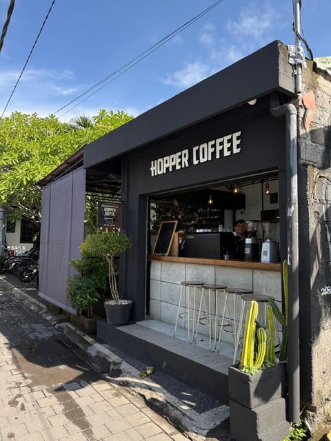 Nyoman Guesthouse Canggu Bed and Breakfast in North Kuta