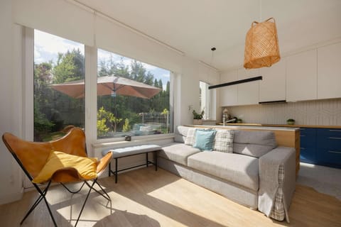 Kitchen or kitchenette, Living room, Seating area
