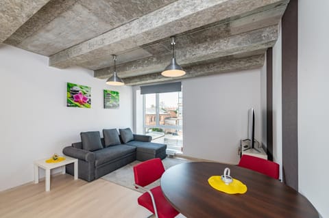 Living room, Seating area, Dining area