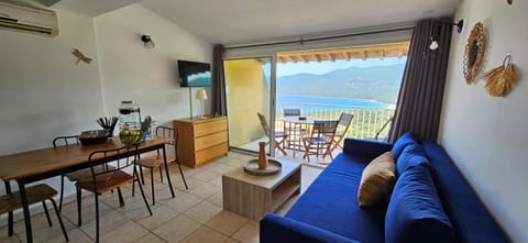 View (from property/room), Seating area, air conditioner