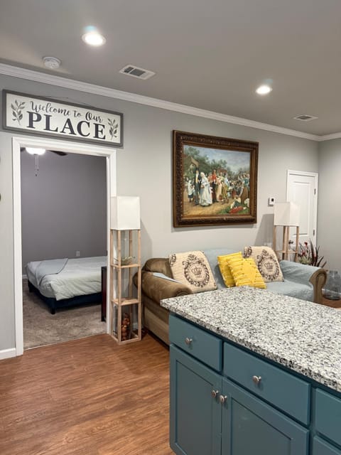 Stylish 1BR 2 Beds Near VSU SGMC Wild Adveture Apartment in Valdosta