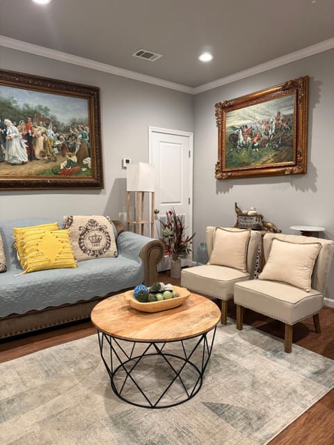 Stylish 1BR 2 Beds Near VSU SGMC Wild Adveture Apartment in Valdosta