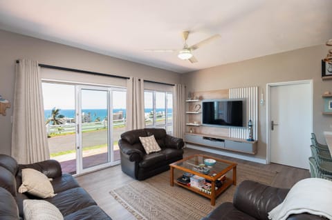 TV and multimedia, Living room, Seating area, Sea view