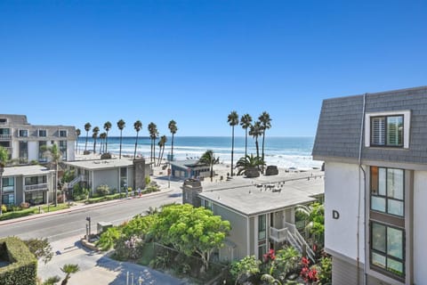 C312 - Pier View Vista House in Oceanside