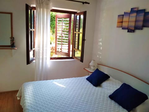 Summer, Bedroom
