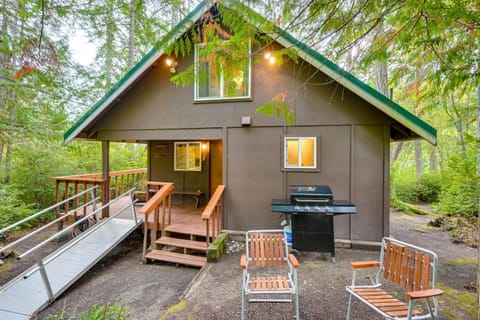Cozy Hideaway on Key Peninsula with Serene Views! Apartment in Puget Sound