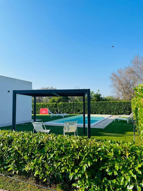 Day, Garden, Garden view, Pool view, Swimming pool, sunbed