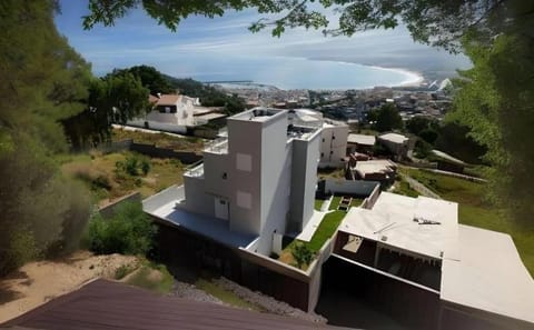 Spring, Summer, Garden, View (from property/room), Beach, Hiking, City view, Garden view, Sea view, Sunrise, Parking