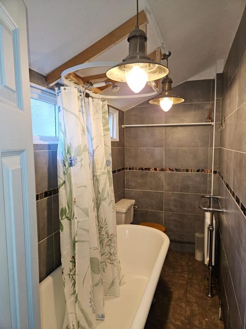 Shower, Bathroom, Bath