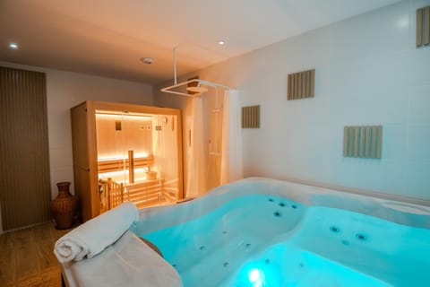 Bathroom, Living room