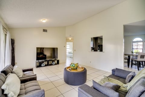 Florida Snowbird Retreat 15 Mi to Melbourne Beach House in Melbourne