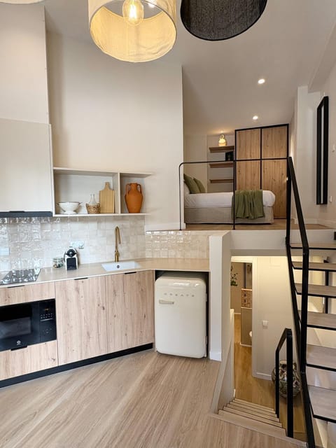 Kitchen or kitchenette, Living room