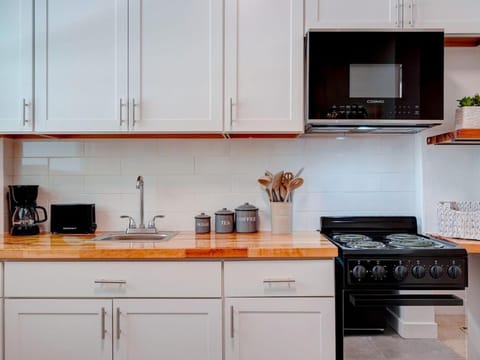 Miami Luxury Studio, Close to Wynwood and Beach Apartment in Biscayne Park