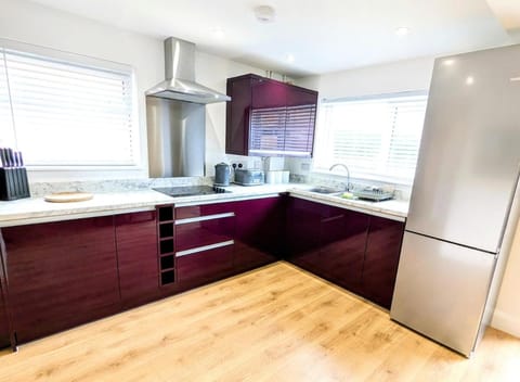 3 bed cosy home Apartment in Crewe