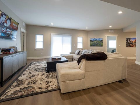 Saddle Ridge, 0021 House in Granby