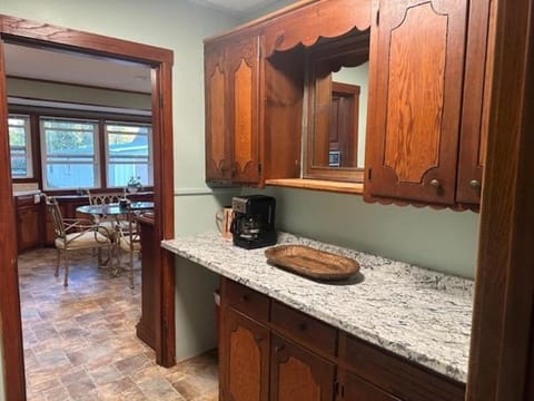 Charming Country Retreat House in Tennessee