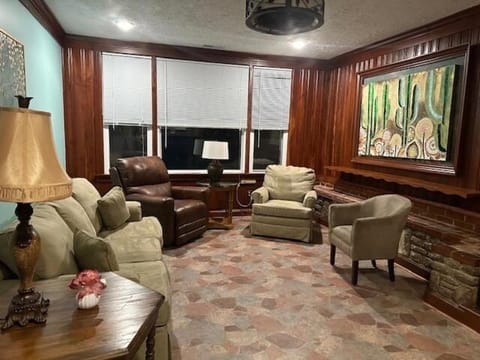 Charming Country Retreat House in Tennessee