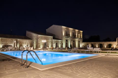 Property building, Pool view