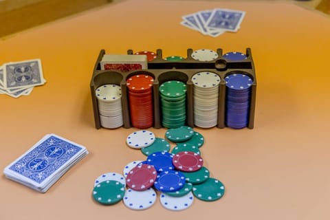 2 Streets to the Beach Game Room BBQ & Firepit House in Seaside