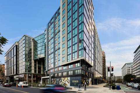 Property building, Neighbourhood, City view, Street view